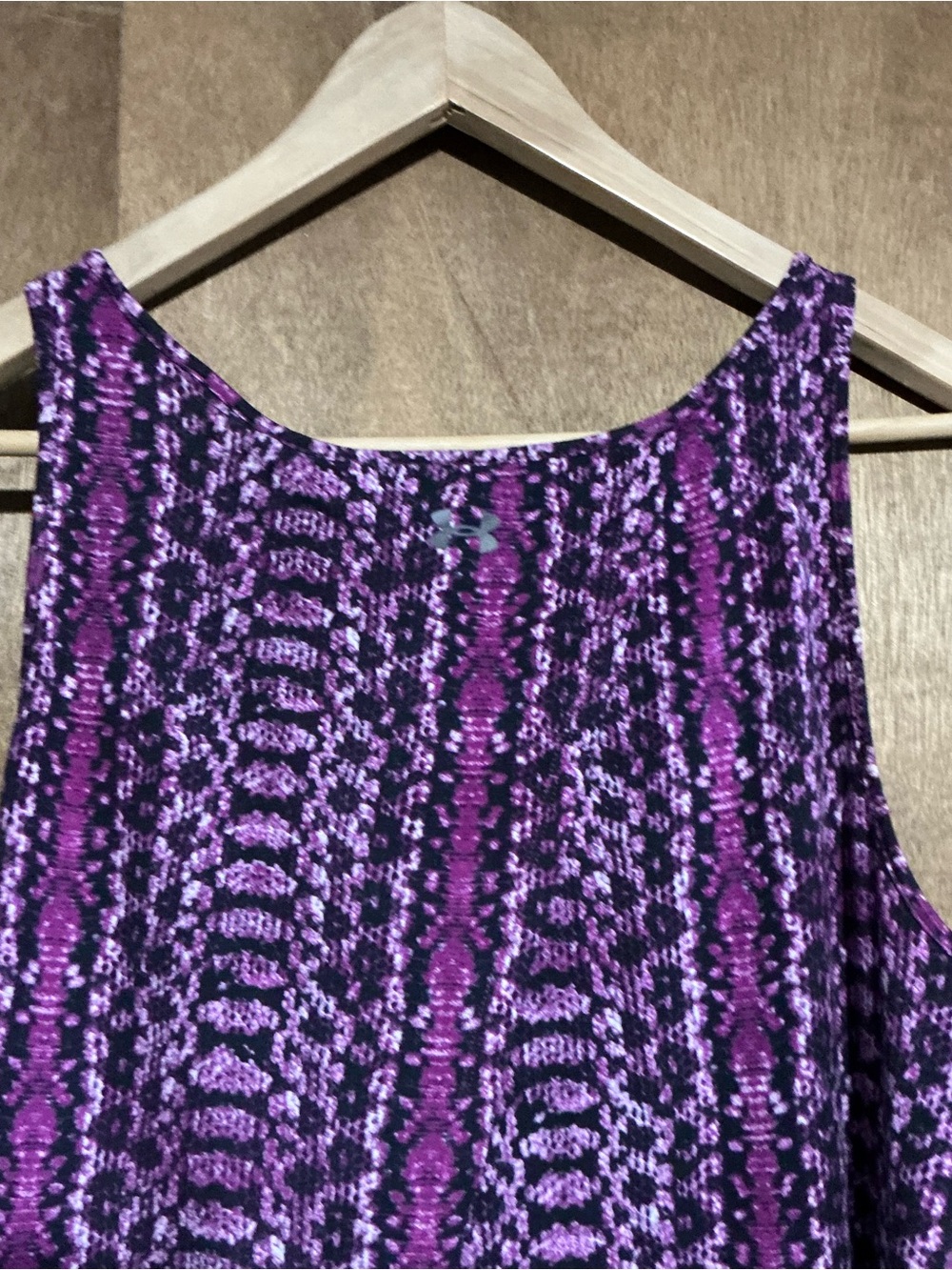 UA Purple Patterned Women's Tank Top with Open Back